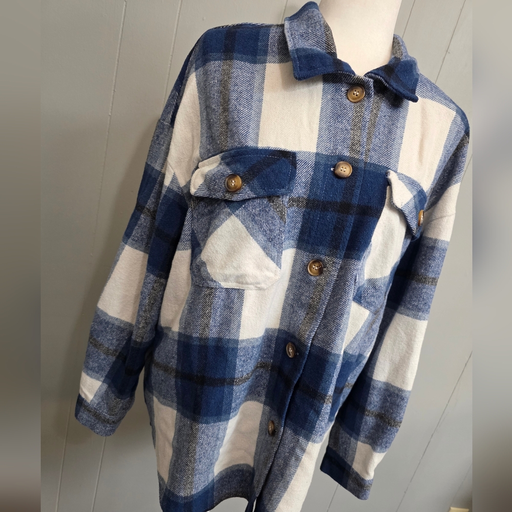 Shein Blue Plaid Shacket - Picture 4 of 13